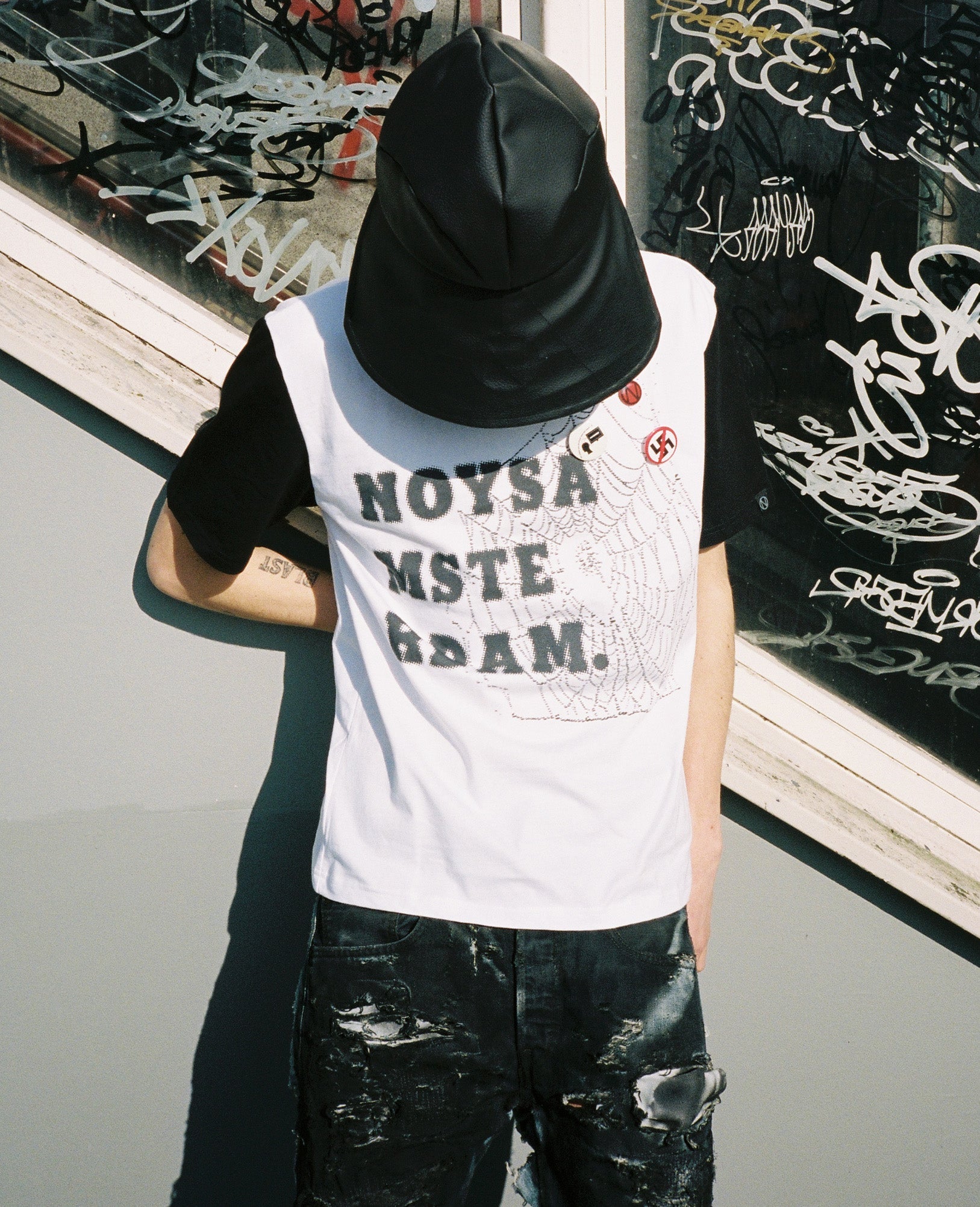 Lookbook Capsule 02
